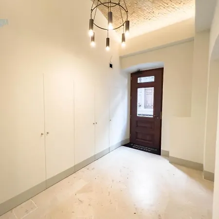 Corridoni 2d Tirabora Short Rent Appartement Triëst